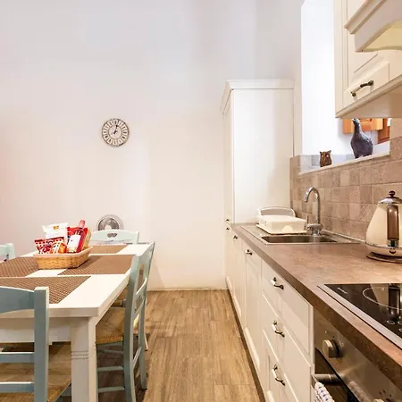 Appartement Jardin Du Port -hosted By Sweetstay
