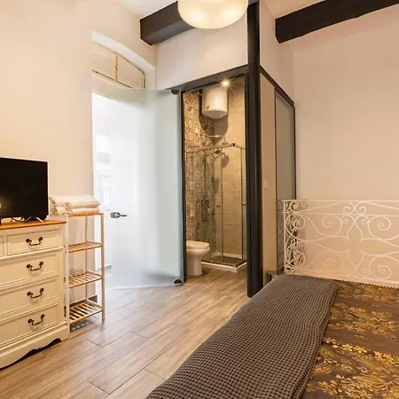 Appartement Jardin Du Port -hosted By Sweetstay